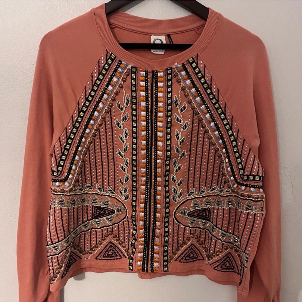 Anthropologie Akemi & Kin Rose Sequin Embellished Round Neck Knit Top Size S